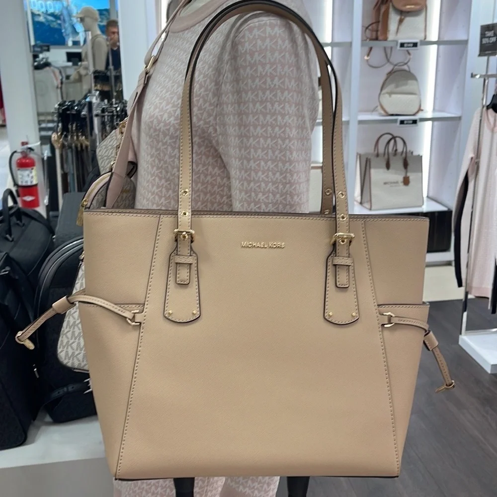Michael Kors Voyager Small Saffiano Leather Tote Bag 30H1GV6T4T NWT OYSTER